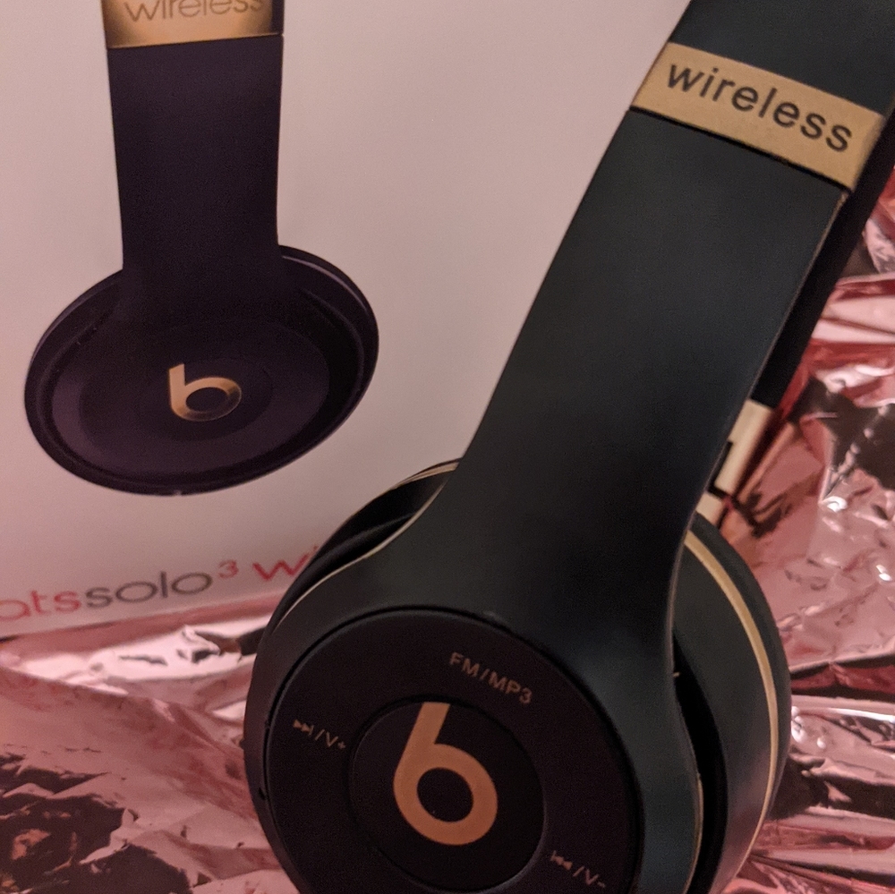 Bears by Dre Solo3 Wireless